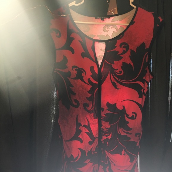 Cable & Gauge Tops - Stunning red blouse Cable & Gauge Tops - Stunning red blouse